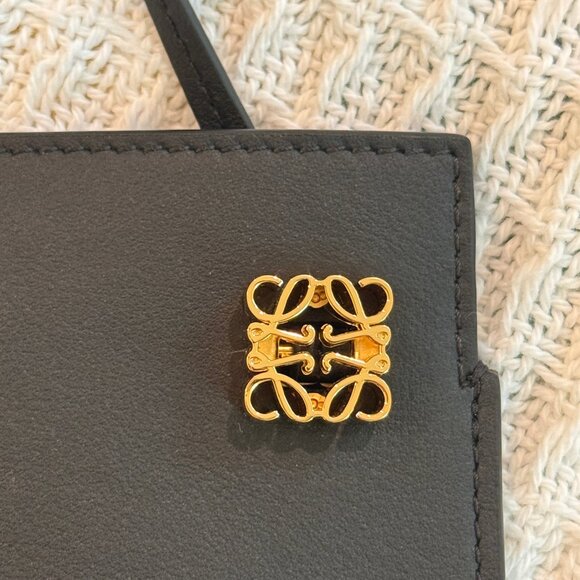 Loewe Dice Pocket (Smooth Calfskin) Dice Pocket: Black and Gold - Picture 5 of 8